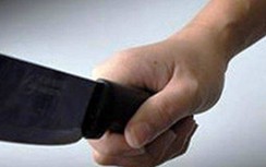 Mượn thuyền không được, chém bé gái 10 tuổi trọng thương