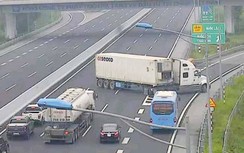 Lùi xe, đi ngược chiều trên cao tốc có thể bị phạt tới 18 triệu