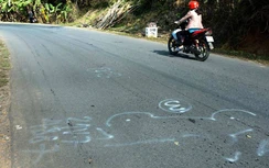 Ớn lạnh những “bản vẽ trắng” in dấu "ma men"