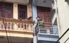 Vì sao công an nhanh chóng khống chế được người phụ nữ tưới xăng dọa thiêu?