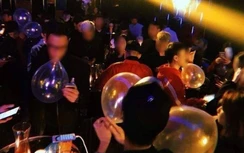 Sau nhiều ca ngộ độc, Hà Nội cấm sử dụng bóng cười