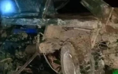 Xe tải lao xuống vực lúc rạng sáng, 1 người tử vong