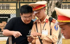 CSGT sẽ được cấp máy tính bảng để tra lỗi vi phạm của tài xế