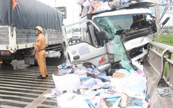 Tai nạn giao thông trên cầu Rạch Miễu, 1 người văng xuống sông Tiền tử vong