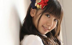 Sao Nhật hướng dẫn tạo dáng gợi cảm từng bị đuổi vì bê bối tình ái