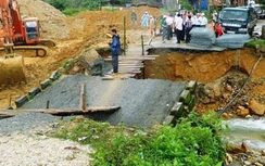 Đường bộ công khai đường dây nóng trước mùa mưa bão