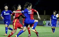 ĐKVĐ thị uy trong ngày khai mạc giải bóng đá nữ VĐQG