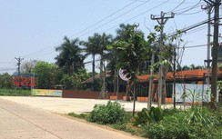 Lạ lùng nhà xưởng, cửa hàng sữa Ất Thảo "mọc" trên đất trồng cây