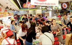 “Thịt mát” trở lại, hàng nghìn bà nội trợ chen chân mua