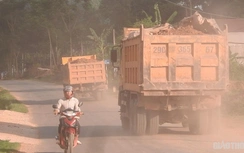 Xe không biển số, chở quá tải quần thảo trên QL4G ở Sơn La