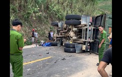 Va chạm với xe tải, người đàn ông tử vong thương tâm