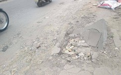 Hà Nội: Nhan nhản hố ga xuống cấp, lồi lõm như những chiếc bẫy trên đường
