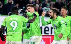 VFF có cái bắt tay lịch sử, cầu thủ Việt Nam mơ lớn