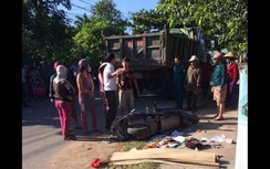 Va chạm với xe tải, người mẹ trẻ tử vong thương tâm
