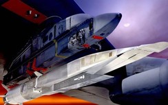 Mỹ cho B-52 gắn tên lửa siêu thanh AGM-183A bay thử
