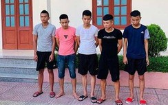 Mâu thuẫn xe cùng tuyến, nhờ người ném vỡ kính khiến hành khách bị thương