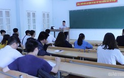 Đình chỉ một thí sinh mang điện thoại vào phòng thi ở Sơn La