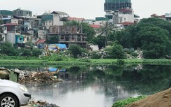 Cận cảnh khu hồ bốc mùi nặng nhất trung tâm Hà Nội