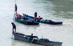 Liên ngành ra quân xử lý khai thác cát sỏi trái phép ở Nghệ An