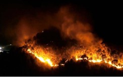 Video: Toàn cảnh vụ cháy rừng khủng khiếp tại Hà Tĩnh