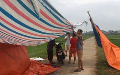 Hà Nội: Vì sao sau đối thoại, dân vẫn dựng lều chặn xe vào bãi rác Nam Sơn?