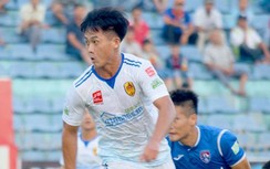 Từ cậu bé chăn bò tới “máy dội bom” V-League