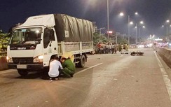 Va chạm với xe tải, người đàn ông thiệt mạng trên cầu vượt An Sương