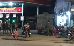 Một nhân viên cây xăng bị "thượng đế" đâm tử vong vì... "từ chối" đổ xăng