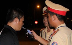 CSGT Thừa Thiên - Huế phát hiện nhiều lái xe vi phạm tốc độ, nồng độ cồn