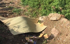 Phát hiện nam thanh niên gục chết bên vệ đường cùng xe máy