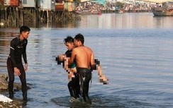 Trốn ông nội đi tắm ao cùng bạn, bé 8 tuổi chết đuối
