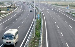 Khắc phục hầm chui ngập nước trên cao tốc Pháp Vân - Cầu Giẽ