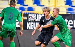 Dấu hiệu cho thấy Công Phượng bị trừ điểm trong trận ra mắt Sint Truidense