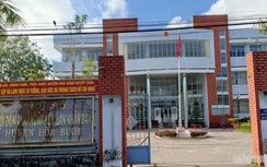 Chủ tịch HĐND huyện xin từ chức sau khi bị cảnh cáo Đảng