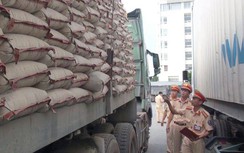 Xe chở 90 tấn xi măng quá tải còn chống đối cảnh sát giao thông