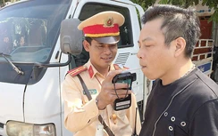 Chỉ uống nửa chén rượu bị giữ xe 7 ngày, đúng hay sai?