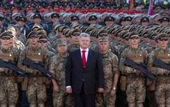 Video: Cựu Tổng thống Ukraine Poroshenko bị tấn công ở Kiev