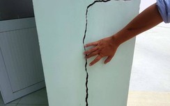 Trụ sở xã ở Nha Trang vừa sử dụng đã nứt toác
