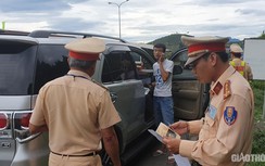 Bóc mẽ chiêu trò lách luật của tài xế xe “trá hình” tuyến Huế-Đà Nẵng