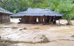 Mưa lũ phá đường, ngập xe: Ứng trực 24/24 giờ đảm bảo ATGT