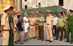 Xe container chở nội tạng “thối" bỏ chạy, CSGT truy đuổi 4km như phim