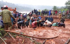 Tìm thấy thi thể 3 người trong ngôi nhà bị nửa quả đồi vùi lấp ở Đắk Nông