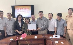 Báo Giao thông trao tiền xây nhà cho gia đình nạn nhân tai nạn giao thông