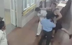 Giang hồ lao vào đánh bác sỹ vì cho rằng "không nhiệt tình chữa cho con"