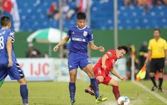 Hà Nội tiến gần chức vô địch, HAGL tụt sát vị trí xuống hạng