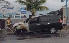 Lái xe say rượu gây tai nạn, "xế sang" 2 tỷ bốc cháy dữ dội