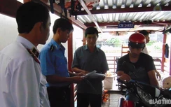 Hàng loạt bến khách ngang sông hoạt động không phép ở Cà Mau