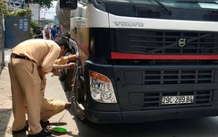 3 người trong gia đình gặp tai nạn tử vong: Xé lòng cảnh quan tài đặt nhờ