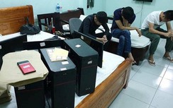 Dẫn độ 28 đối tượng người Trung Quốc điều hành sàn chứng khoán giả