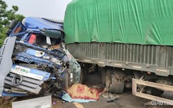 Tài xế xe tải tử vong sau cú đấu đầu trực diện với ô tô đầu kéo